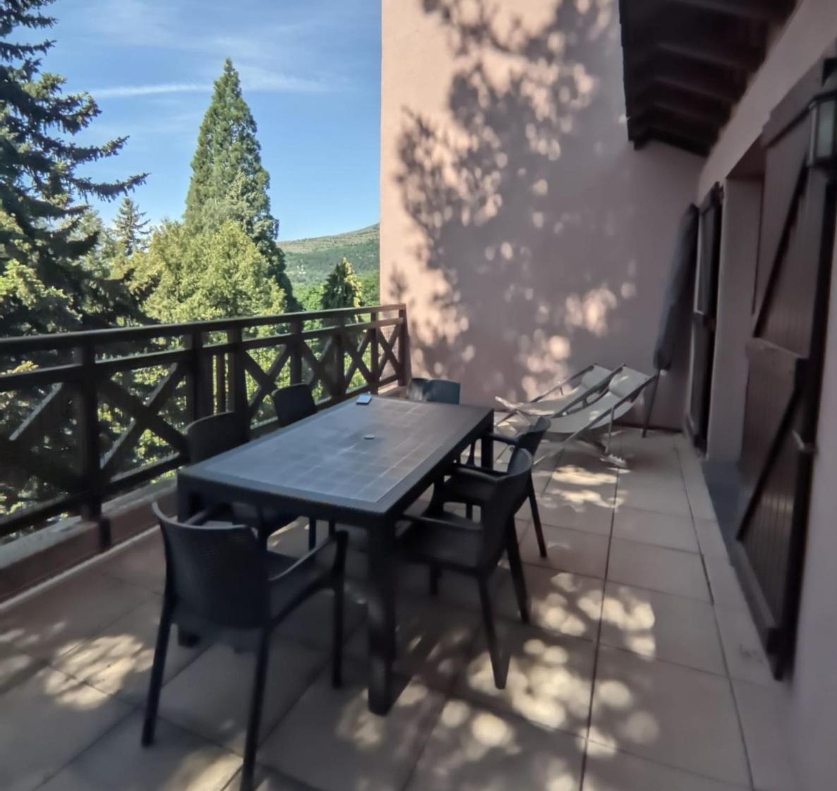 Ferienwohnung Cerdanya En Familia Montana Park Enveitg Exterior foto